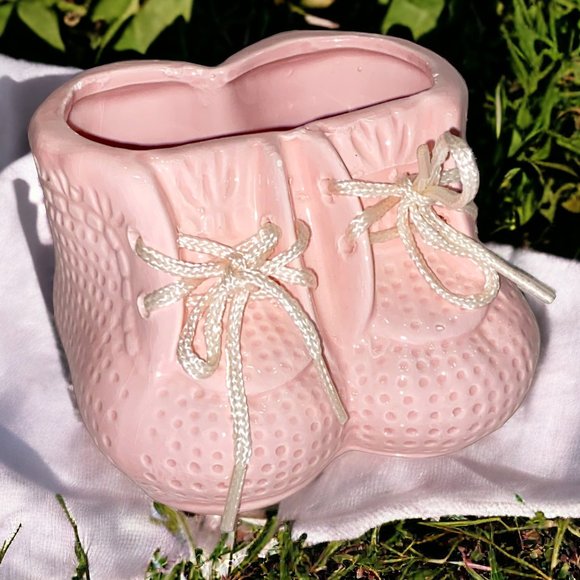 Vintage Small 1980s Pink Baby Bootie Plant Succulent Ceramic Planter Shoe - Picture 1 of 5